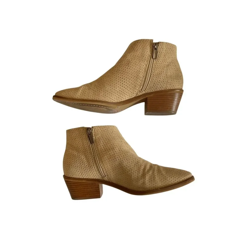 Ankle Bootie‎ Heels Vince Camuto Arendara Suede Perforated 7.5